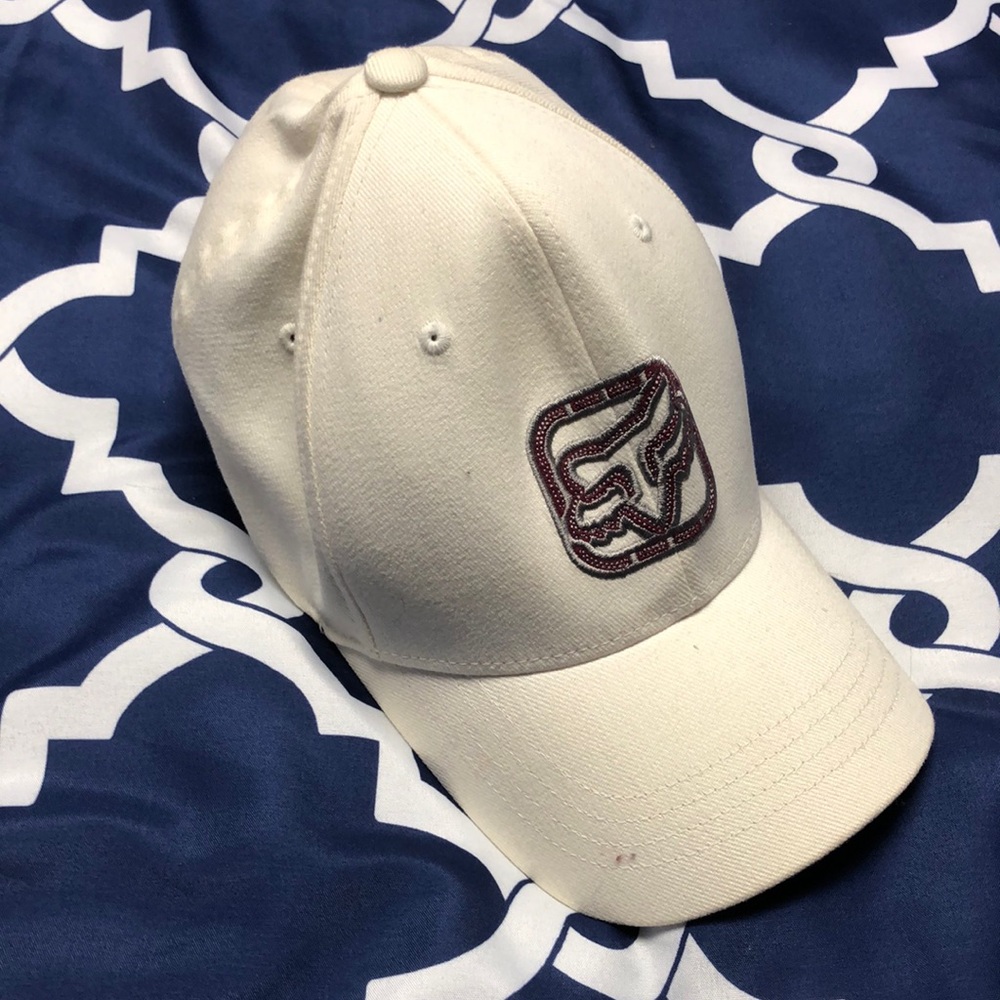 Fox Racing white ball cap, size Medium